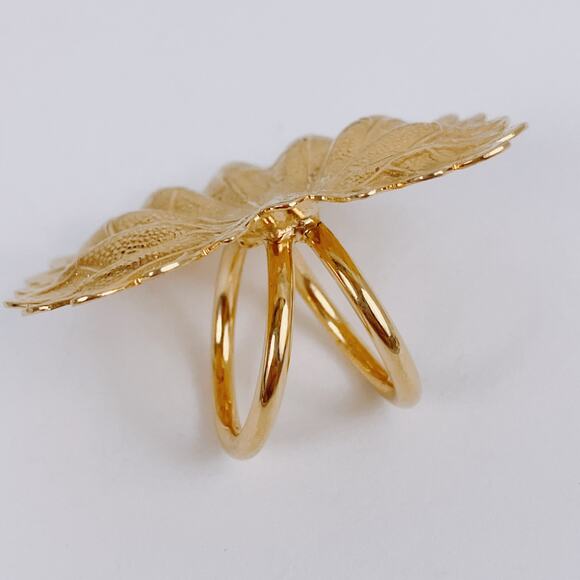 Vintage 1970s Gold Tone Leaf Scarf Slide Retro Botanical Jewelry - Picture 5 of 9